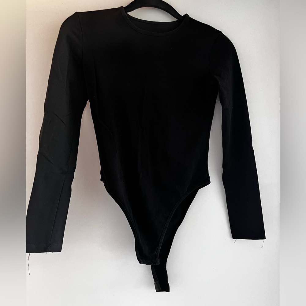 Basic Black Long Sleeve Bodysuit!